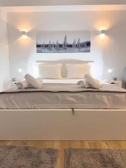 Апартаменты Petite Retreat In Kolonaki, Athens /Netflix Экстерьер фото